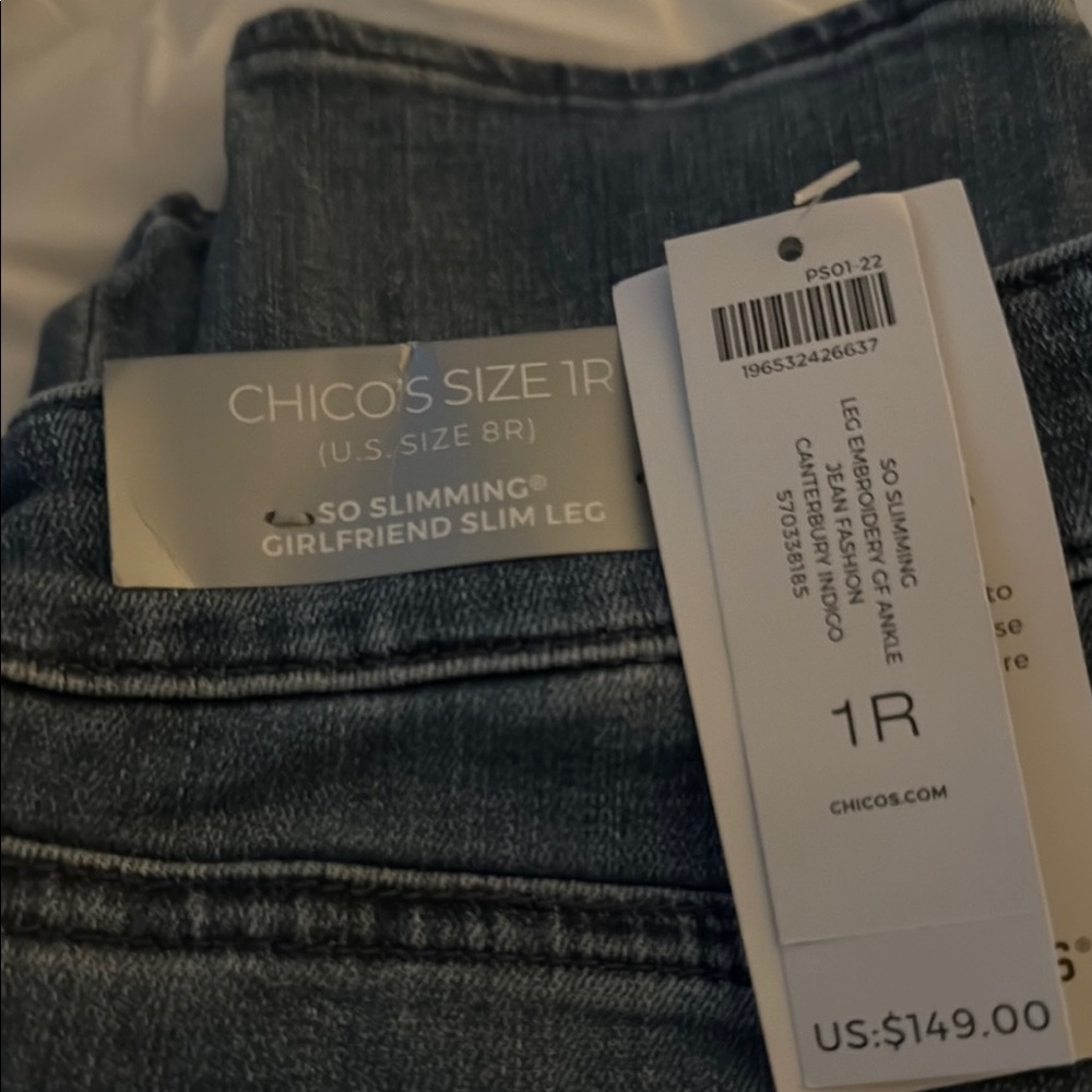 Chico's So Slimming Floral Embroidered Blue Ankle Jeans- Brand New Size 8R - Picture 9 of 10